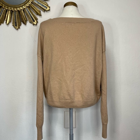 Serra Wool Cashmere V Neck Sweater - Picture 7 of 15